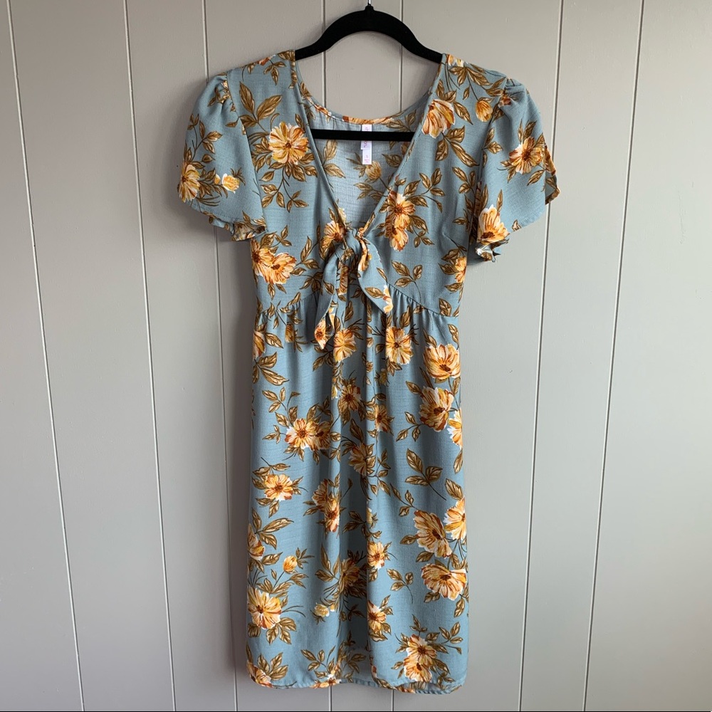 XHILARATION FLORAL V-Neck DRESS - Picture 4 of 11